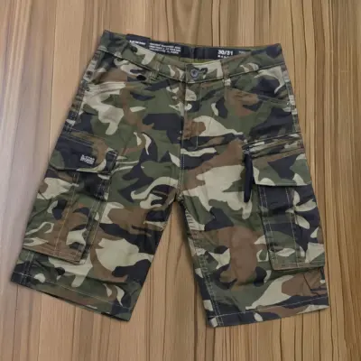 Stylish Kaizer Cotton Fabric 6 Pocket Short Pant