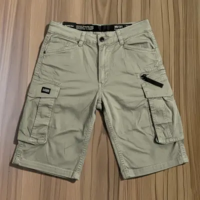 Stylish Kaizer Cotton Fabric 6 Pocket Short Pant