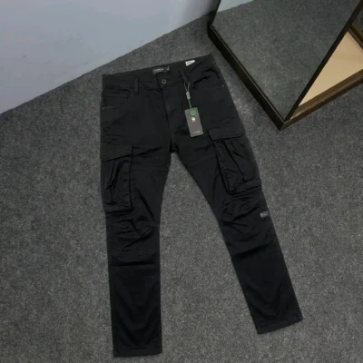 Stylish Kaizer Cotton Fabric 6 Pocket Cargo Pant (Black)